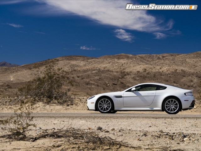 Aston Martin V12 Vantage S 2014 Picture #135 Aston Martin V12 Vantage S 2014 Picture #135